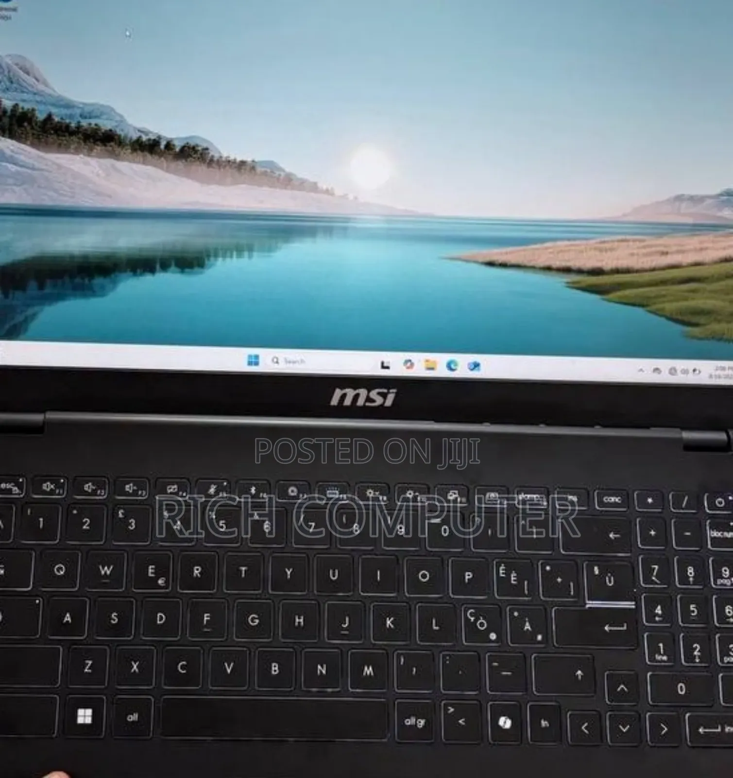 New Laptop MSI Modern 14 16GB Intel Core Ultra 5 SSD 512GB