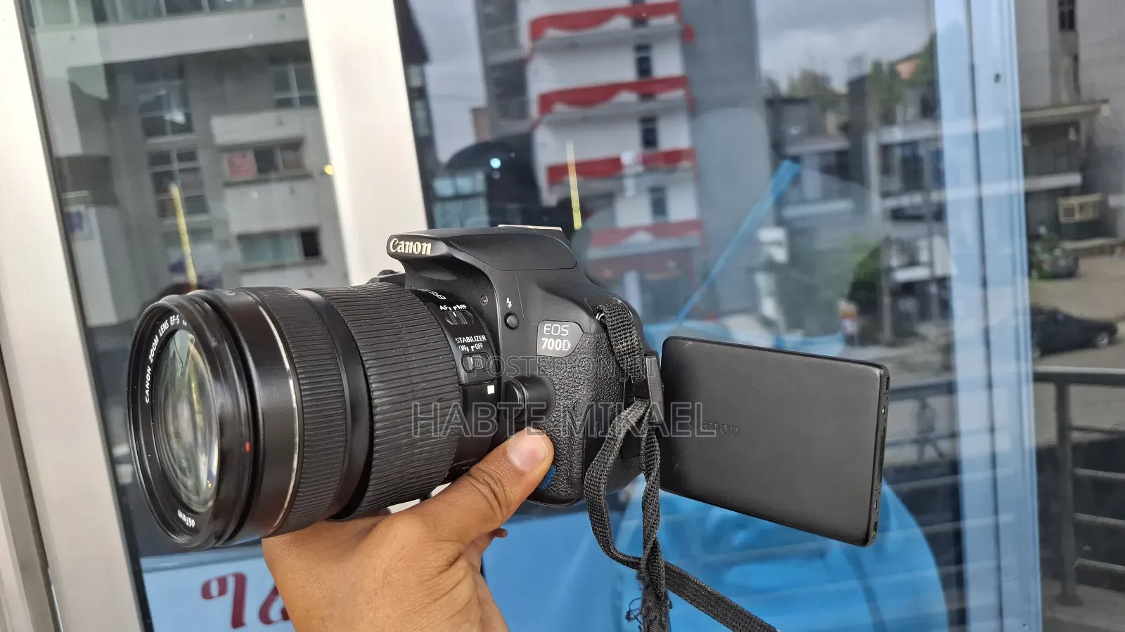 Canon 700d With 18-135