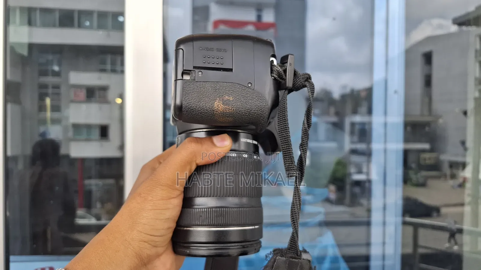 Canon 700d With 18-135