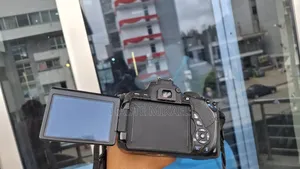 Canon 700d With 18-135