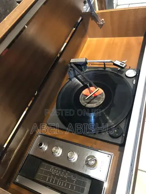 Photo - ዘመናዊ የሸክላ ማጫወቻ