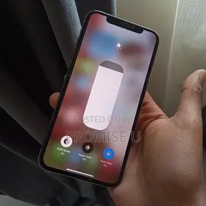 Photo - Apple iPhone XS 64 GB White