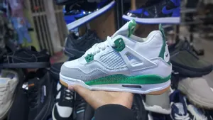 Jordan 4 Retro Sb 'Pine Green' Sneakers.