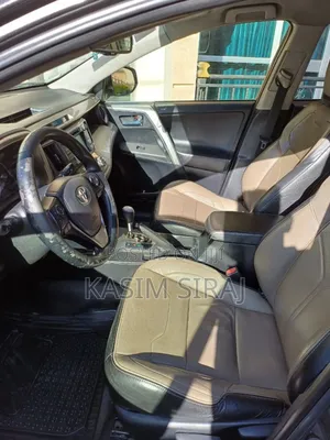 Toyota RAV4 LE 4dr SUV (2.5L 4cyl 6A) 2015 Gray