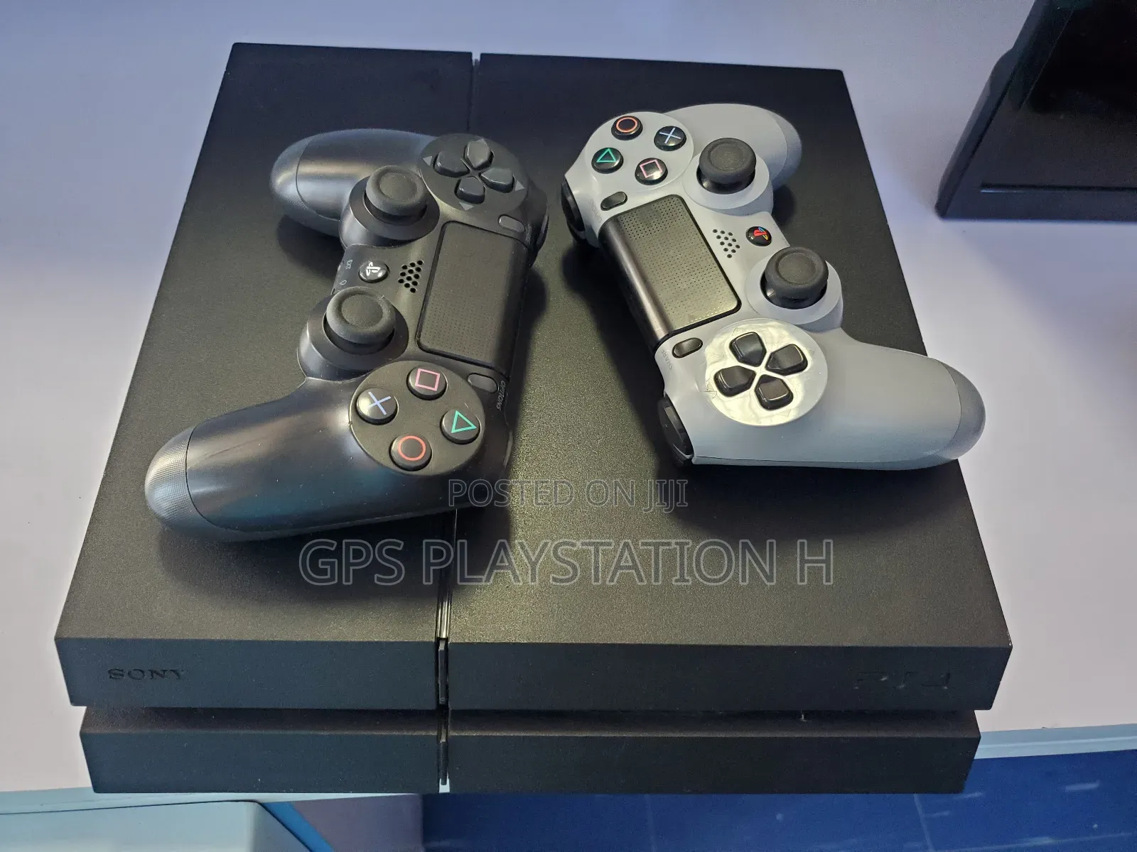 Playstation 4 Standard Model Fc Game