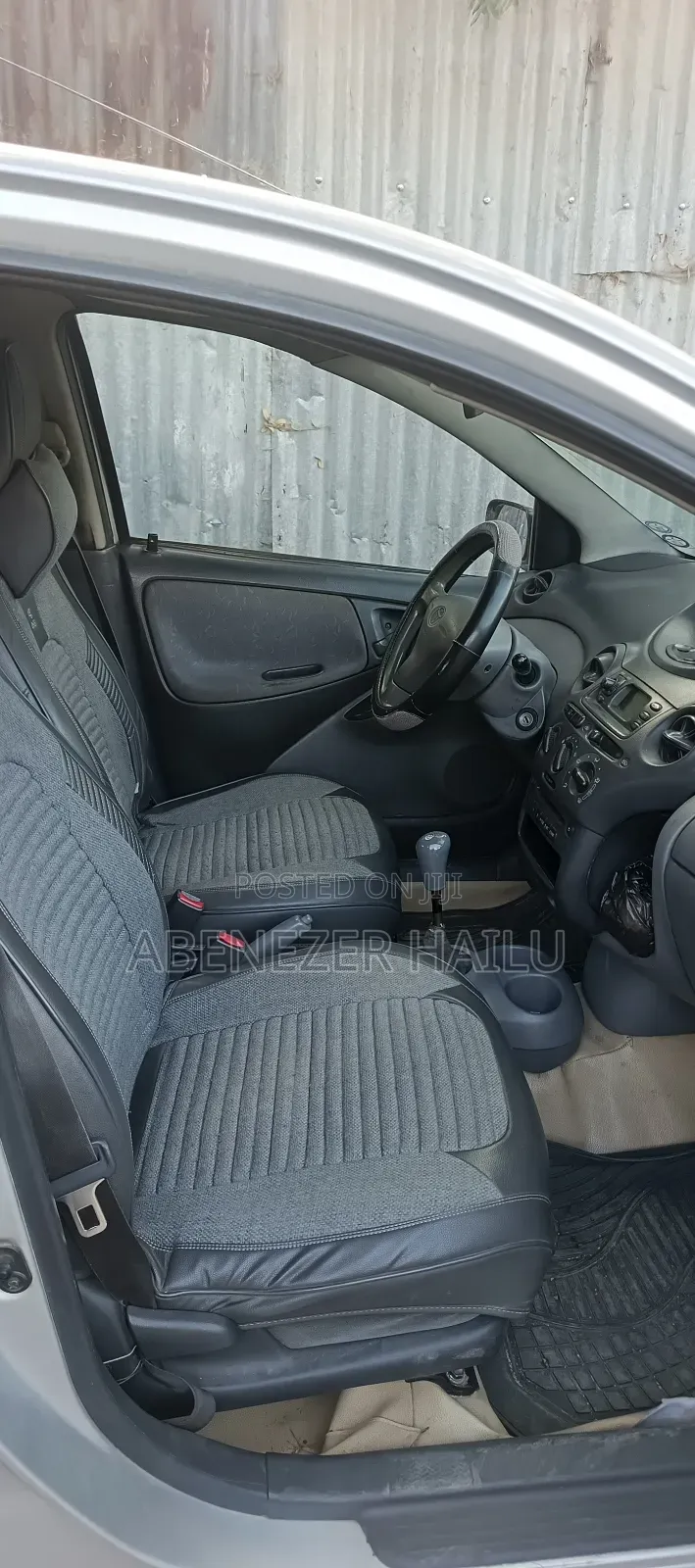 Toyota Yaris 1999 Silver