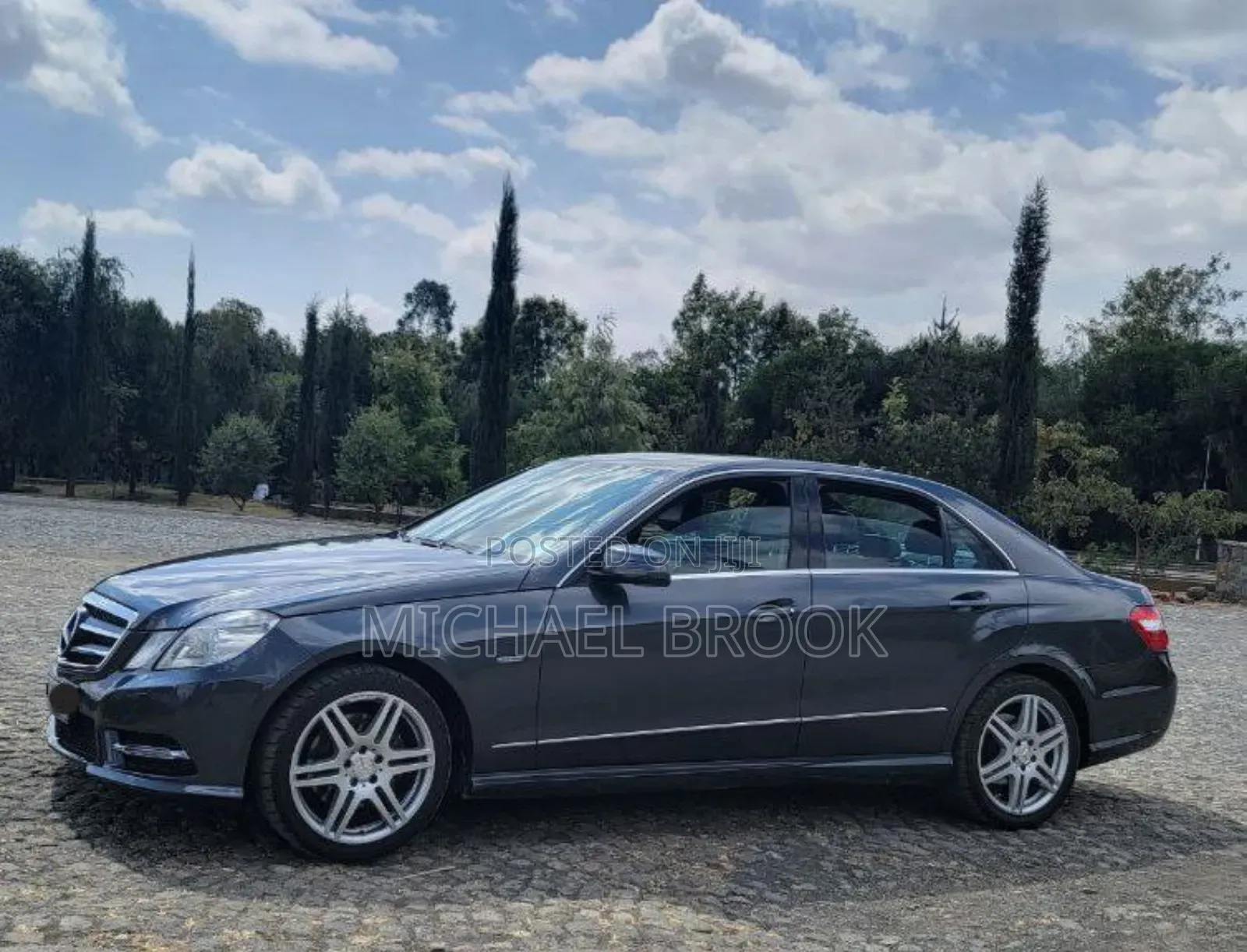 Mercedes-Benz E200 2014 Gray