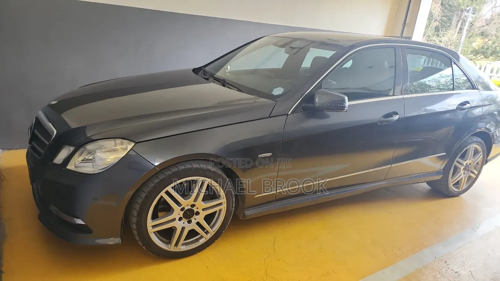 Mercedes-Benz E200 2014 Gray