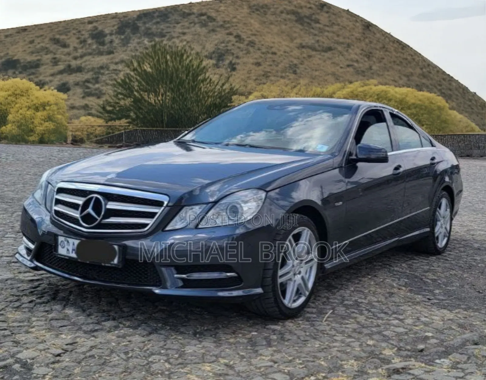 Mercedes-Benz E200 2014 Gray