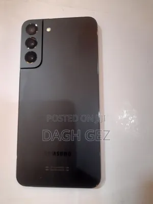 Photo - Samsung Galaxy S22+ 5G 256 GB Black