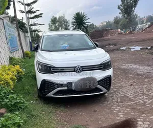 Volkswagen ID.6 2023 White