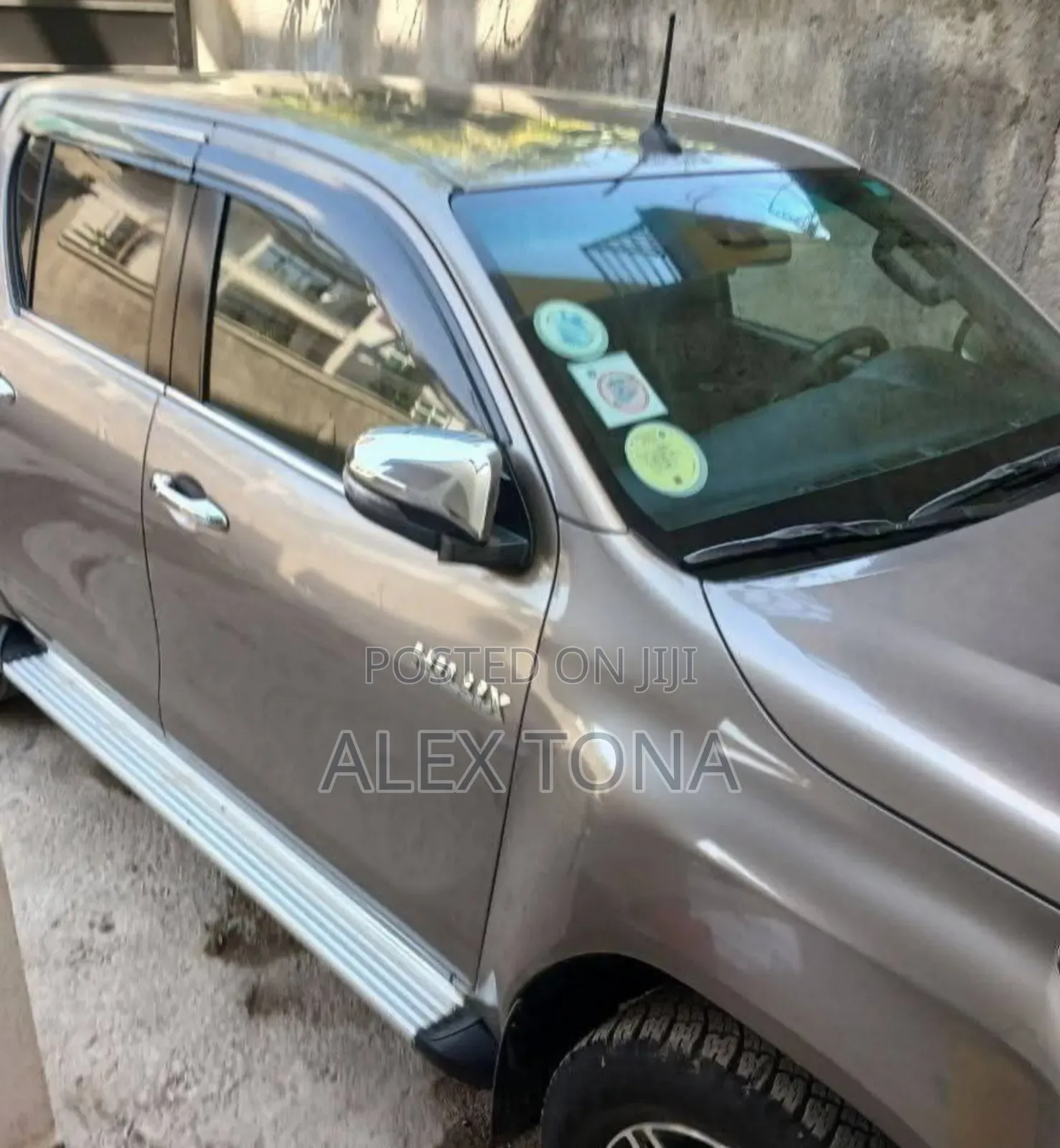 Toyota Hilux 2019 Gray