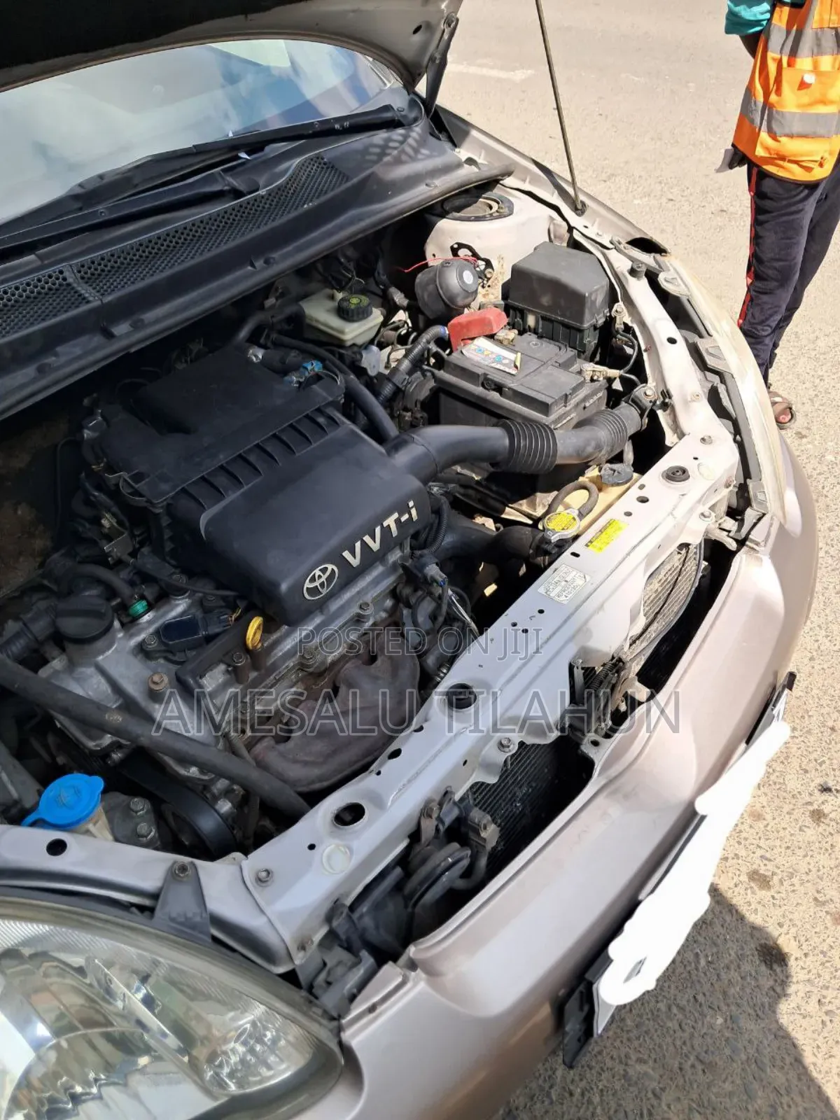 Toyota Vitz 2004 Gold