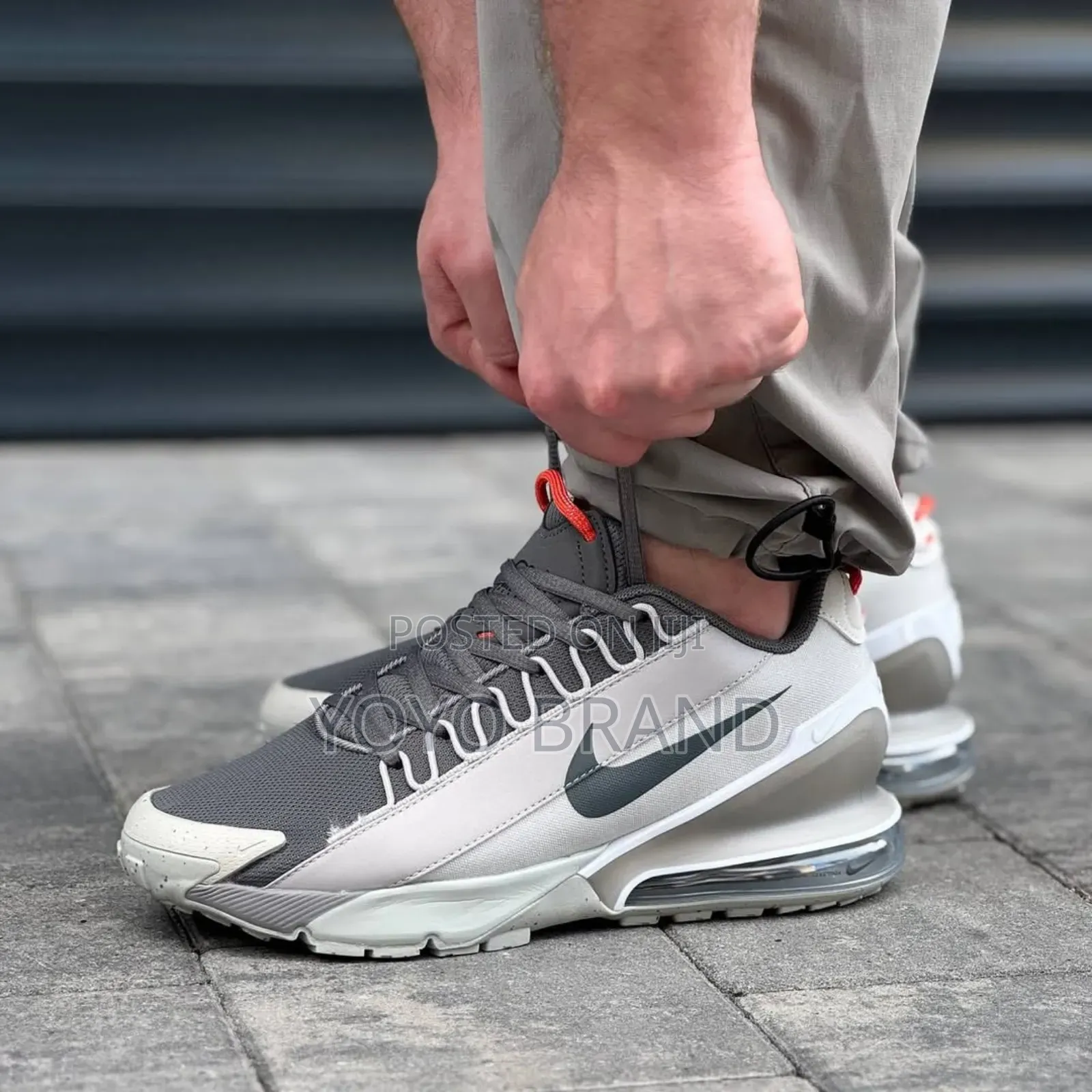 Nike Air Max Pluse Roam Casual Sneaker