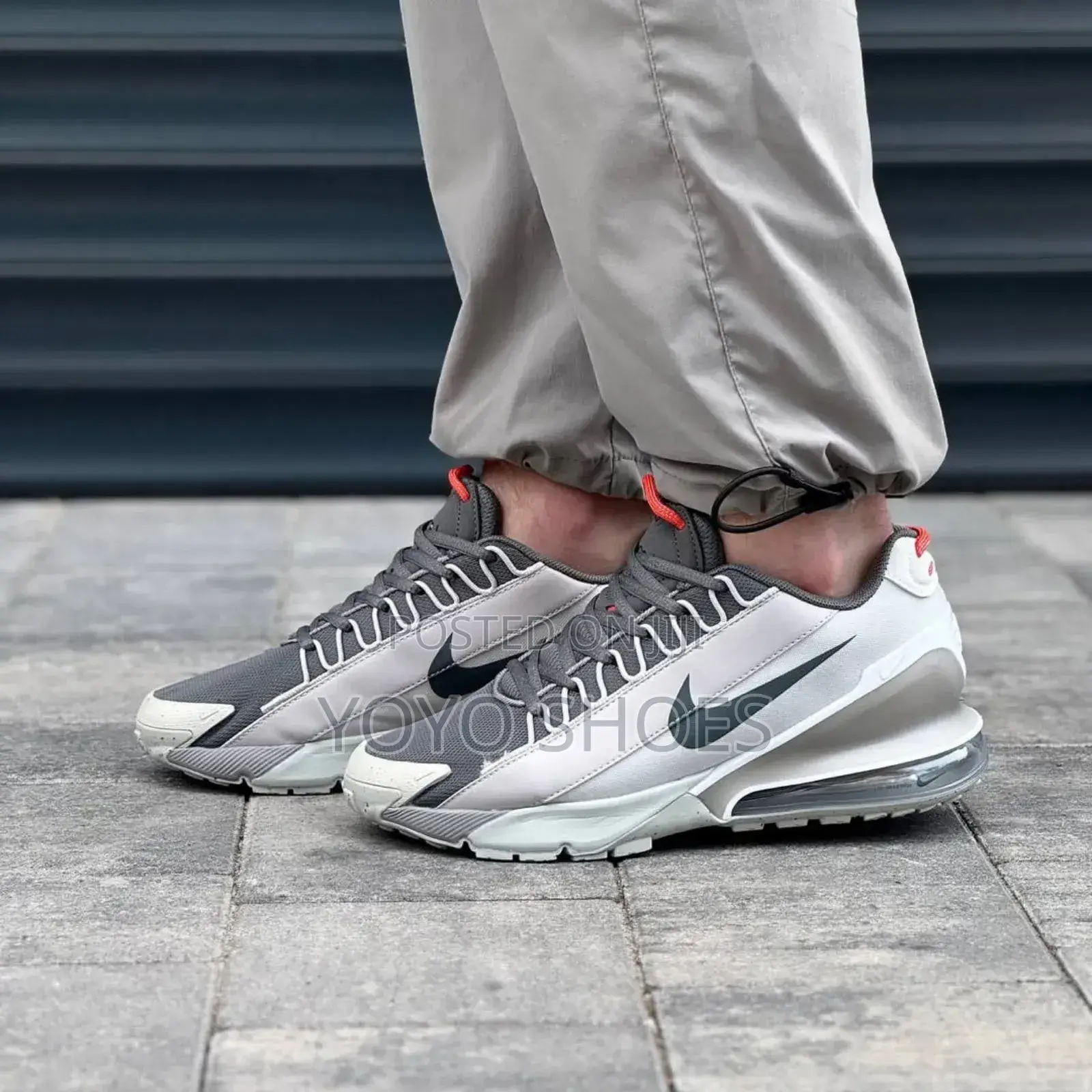 Nike Air Max Pluse Roam Casual Sneaker