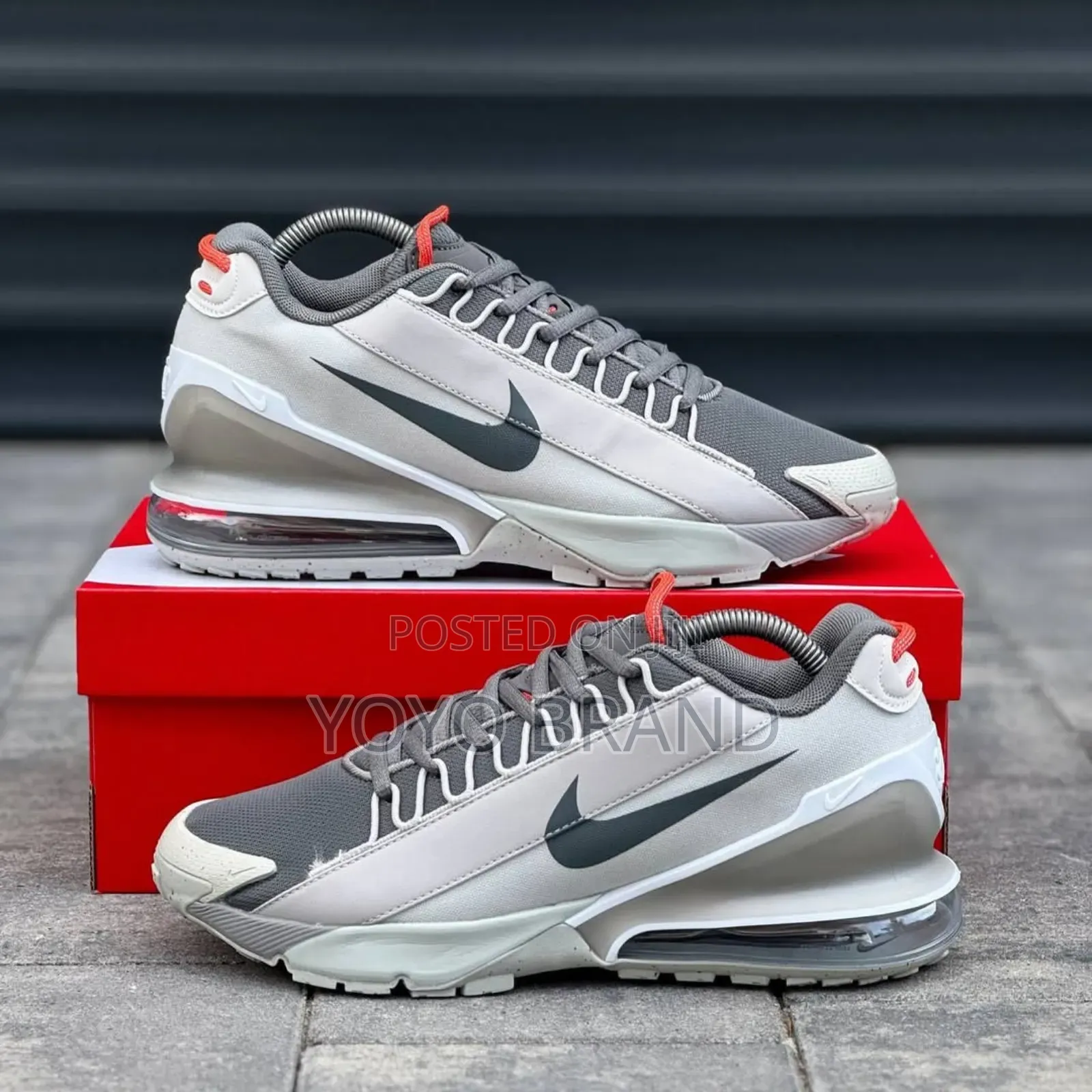 Nike Air Max Pluse Roam Casual Sneaker