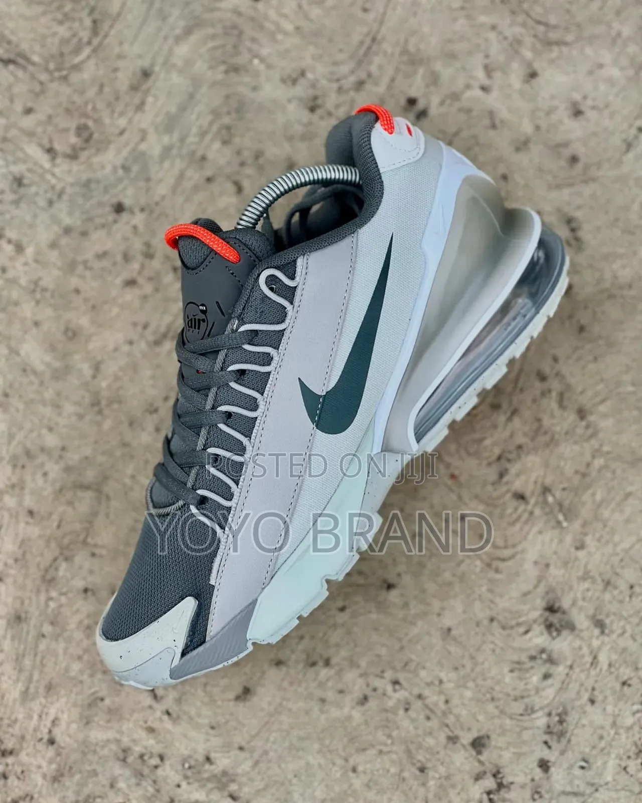 Nike Air Max Pluse Roam Casual Sneaker