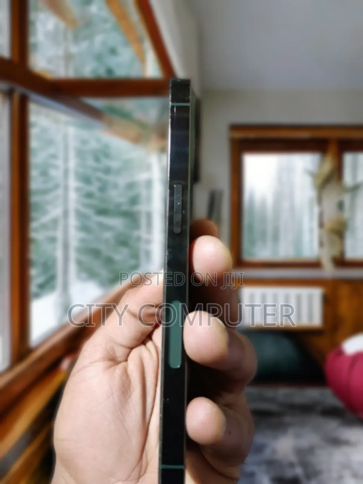 New Apple iPhone 11 64 GB Green