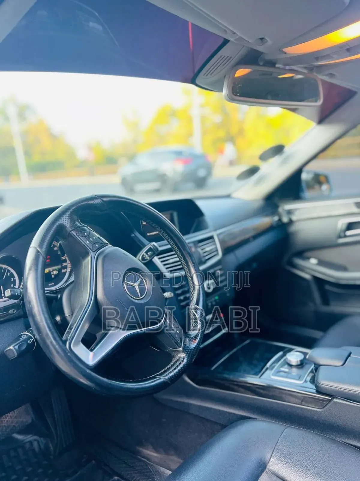 Mercedes-Benz E200 2013 Blue