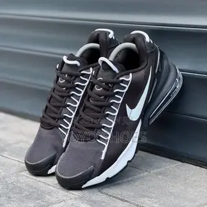 New Nike Air Max Roam Casual Fashion Sneaker