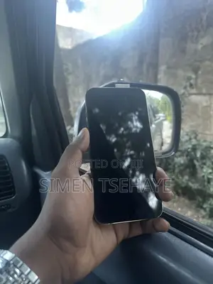 Photo - Apple iPhone 13 Pro 128 GB Gold