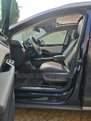 Volkswagen ID.6 2023