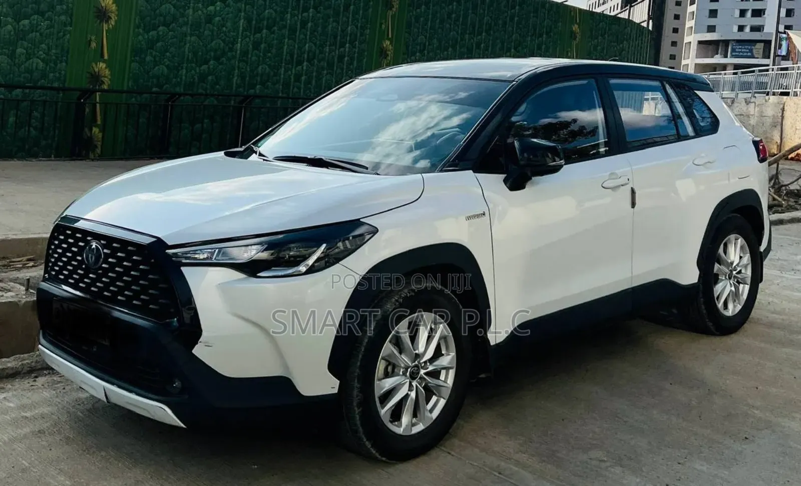 Toyota Corolla Cross Hybrid 2024 White