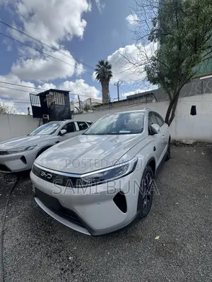 New BYD Destroyer 05 DM-i 1.5 Hybrid FWD 2025 Gray