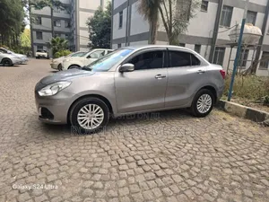 Photo - Suzuki Dzire 2021 Silver
