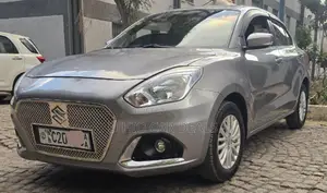 Photo - Suzuki Dzire 2022 Off white