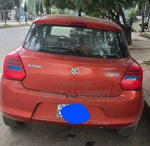 Suzuki Swift 2021 Orange