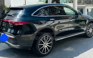 Mercedes-Benz EQC EQC400 4MATIC 2022 Black