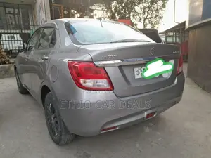 Suzuki Dzire 2022 Silver