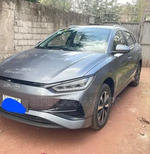 BYD E2 43 kWh 94 hp FWD 2025 Silver