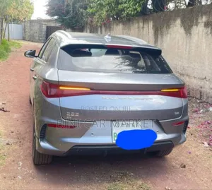 BYD E2 43 kWh 94 hp FWD 2025 Silver