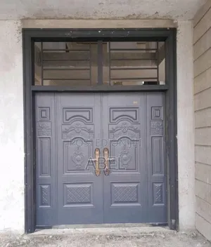 Photo - Victoria^ Door^