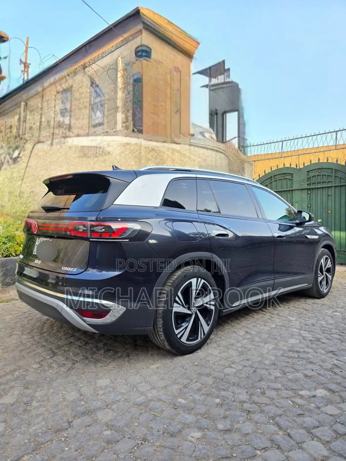 Volkswagen ID.6 2023 Blue