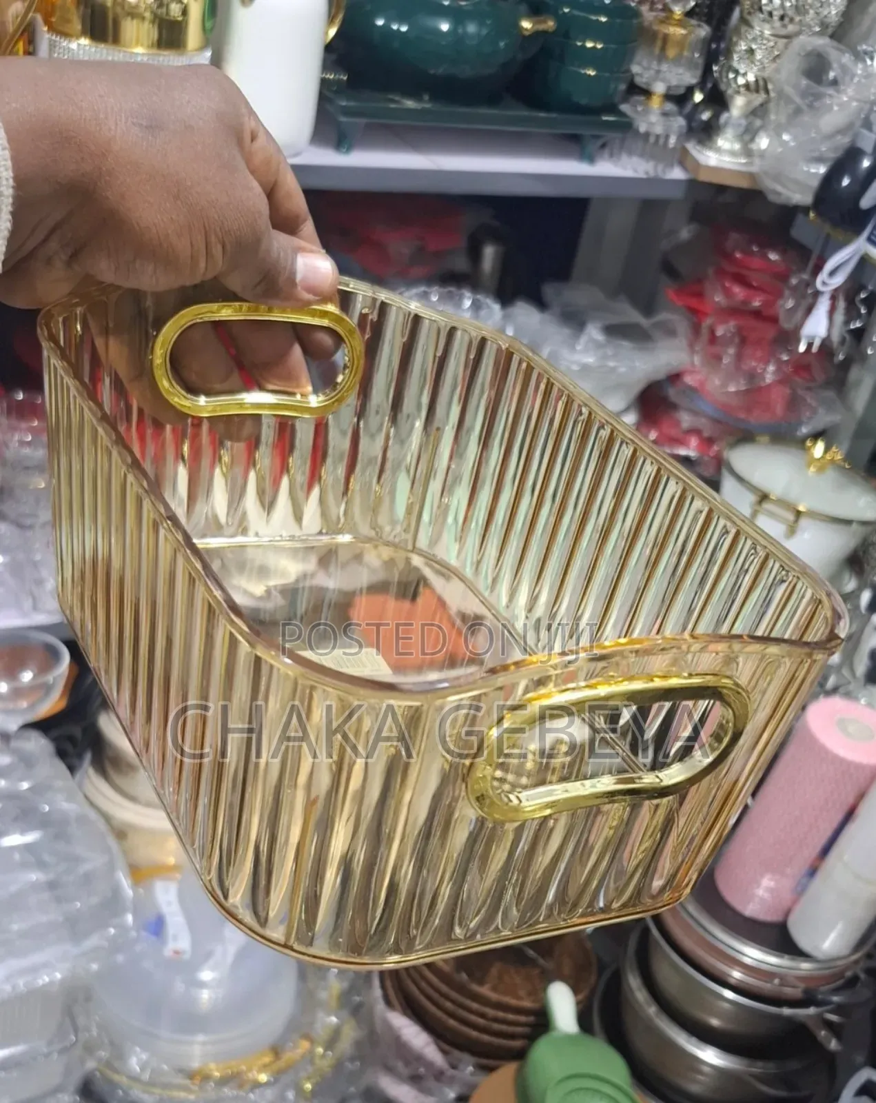 Beautiful Injera Storage Display! ከአክሪሊክ የተሰሩ