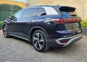 Volkswagen ID.6 2023 Blue