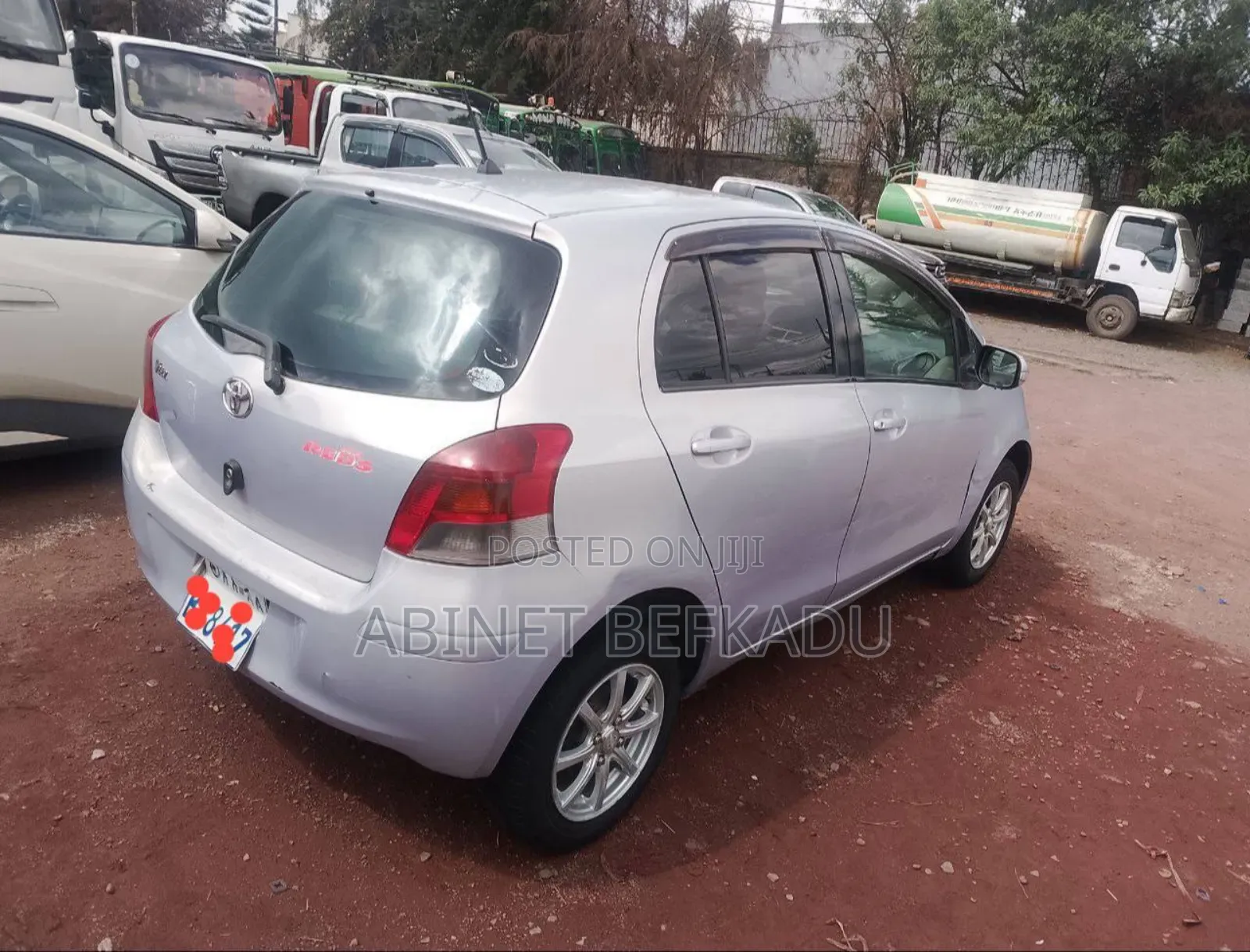 Toyota Vitz 1.0 FWD 5dr 2010 Purple