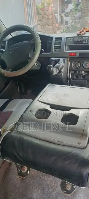 Toyota HiAce 2008 Silver