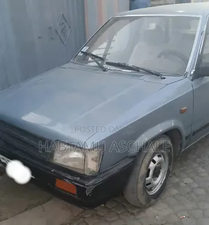 Photo - Toyota Corolla 1985 Blue