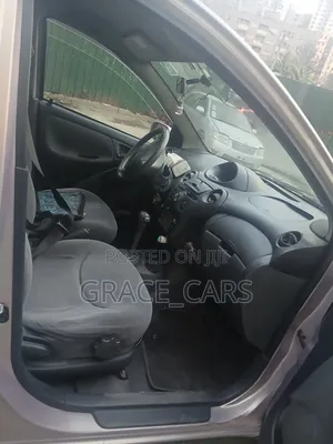 Toyota Vitz 1.0 FWD 5dr 1999 Gold