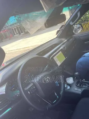 Toyota Hilux 2022 Gray