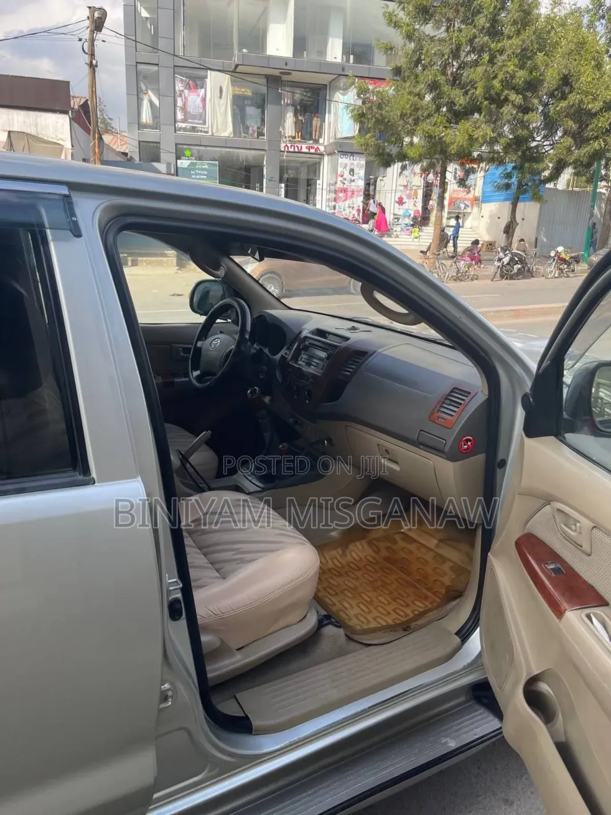 Toyota Hilux 2009 Silver