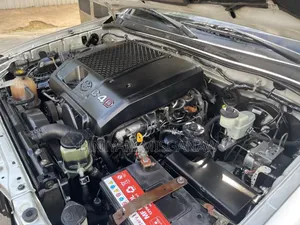 Toyota Hilux 2009 Silver