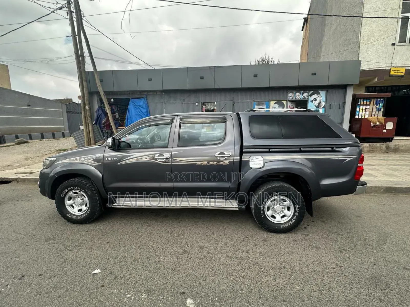 Toyota Hilux 2015 Gray