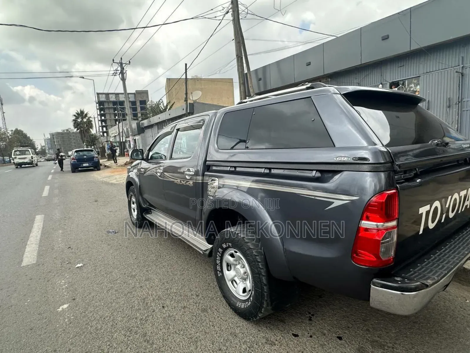 Toyota Hilux 2015 Gray