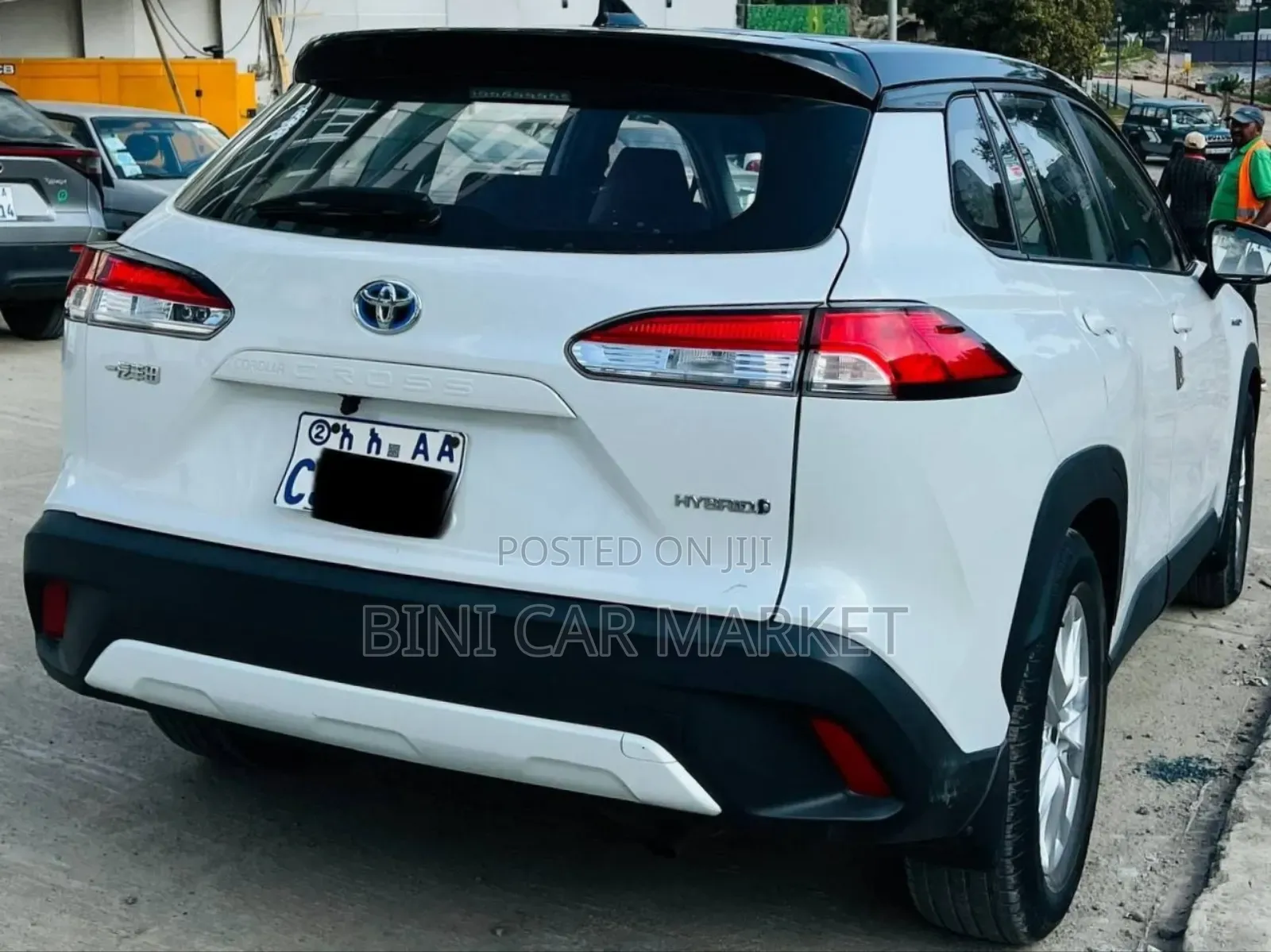 Toyota Corolla Cross Hybrid 2024 White