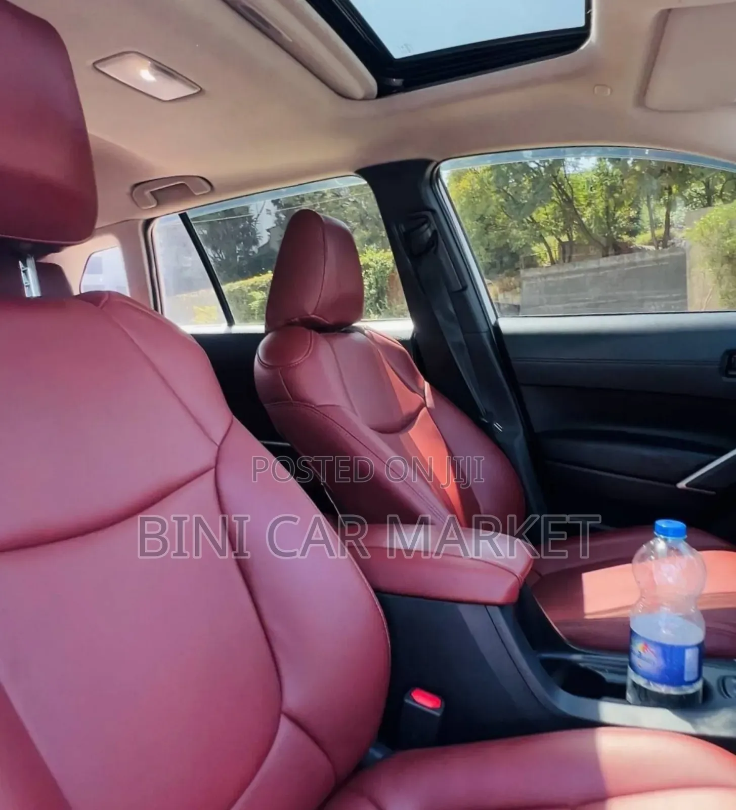 Toyota Corolla Cross Hybrid 2024 White